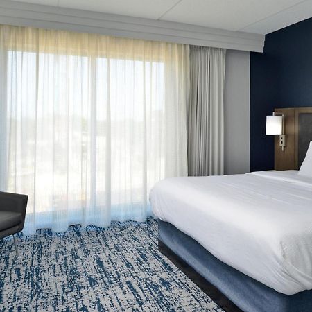 Courtyard By Marriott Wilmington Downtown/Historic District Hotel Exterior photo